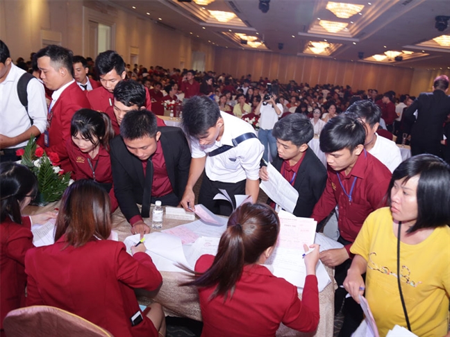 Bộ[-]Công[-]an[-]điều[-]tra[-]Công[-]ty[-]địa[-]ốc[-]Alibaba